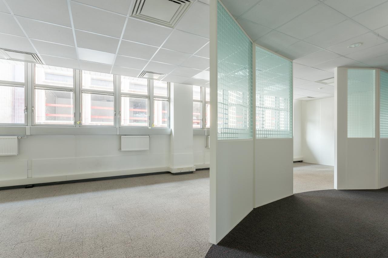 Bureau Fontenay-sous-Bois 712m² Location bureau Fontenay-sous-Bois Val-de-Marne OLBUR2107180 1